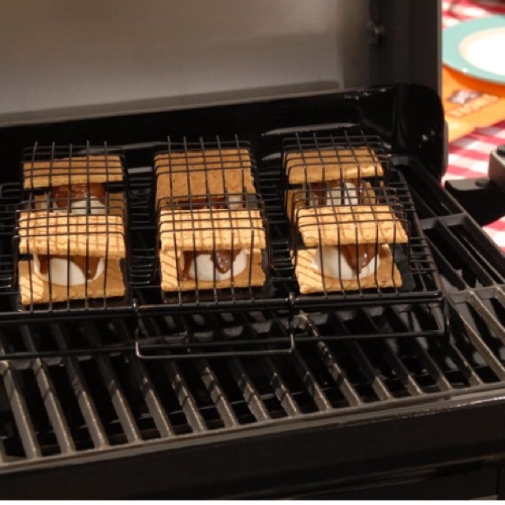 S'mores Maker - Picture 6 of 7